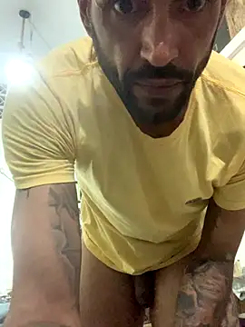 raphadoors19 online show from November 12, 2025, 2:34 am