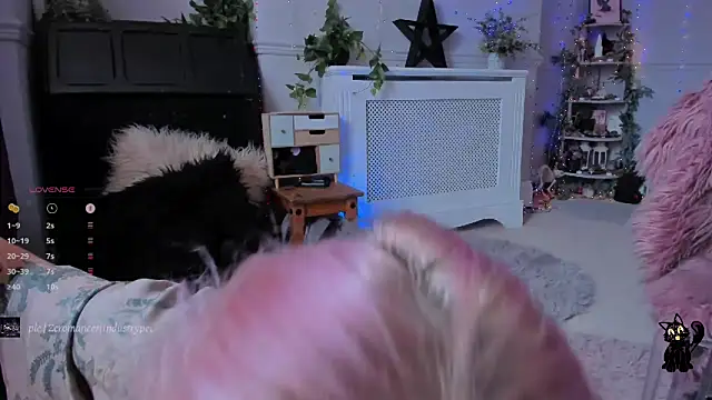 Snapshot of AliceW0lf chatting on March 21, 2025, 11:44 am AliceW0lf online show from March 21, 2025, 11:44 am