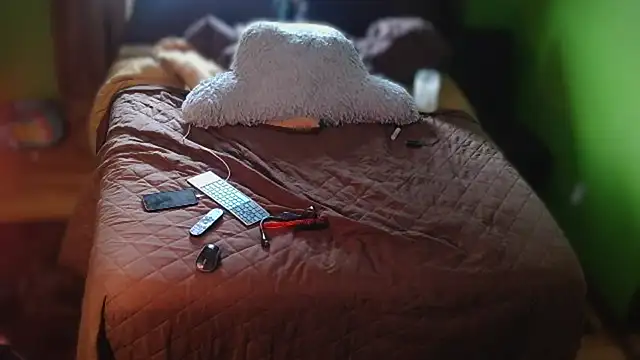 Sexslavescorpio online show from December 14, 2025, 8:02 pm