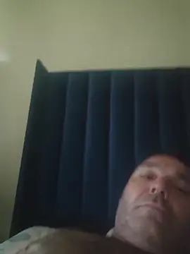 Snapshot of Brutus009 chatting on March 4, 2026, 8:42 am Brutus009 online show from March 4, 2026, 8:42 am