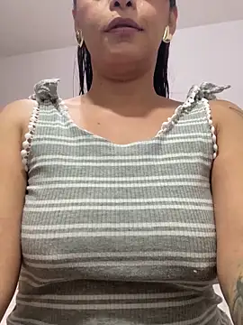 Snapshot of Kataliina chatting on February 26, 2025, 10:09 pm Kataliina online show from February 26, 2025, 10:09 pm