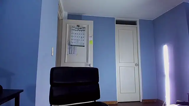 Snapshot of anthonylatynxd chatting on December 29, 2024, 11:40 am anthonylatynxd online show from December 29, 2024, 11:40 am