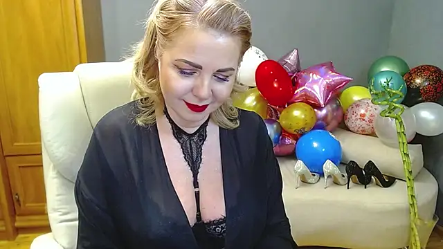 Cute sun online show from December 21, 2024, 10:51 pm