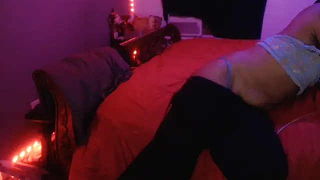 trophyboi69 online show from March 23, 2026, 4:49 am