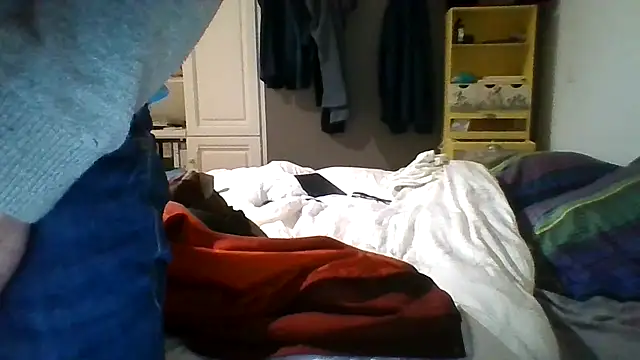 Snapshot of MmaxX004 chatting on February 22, 2025, 4:18 am MmaxX004 online show from February 22, 2025, 4:18 am