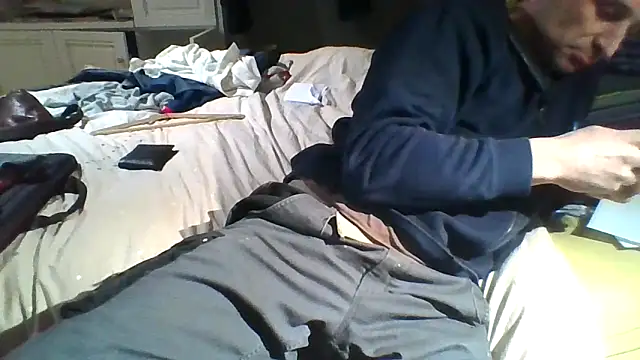 Snapshot of MmaxX004 chatting on March 14, 2025, 6:39 pm MmaxX004 online show from March 14, 2025, 6:39 pm