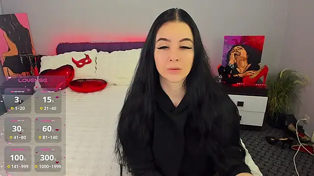 KeiraChoCo online show from November 18, 2025, 7:51 pm