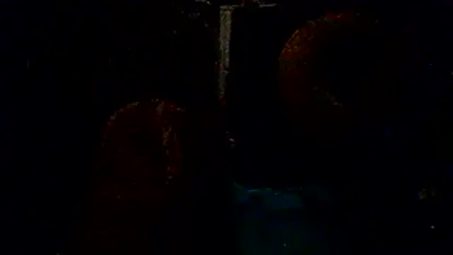 fuckineverett online show from April 14, 2026, 6:08 am