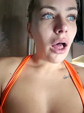 Keli Jessi online show from November 15, 2025, 7:10 pm