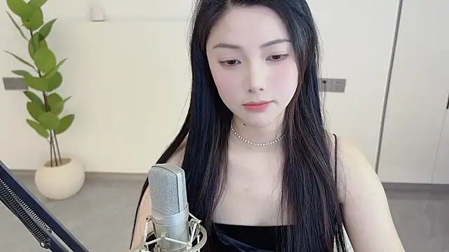 HaagenDazs  online show from March 18, 2025, 3:42 am