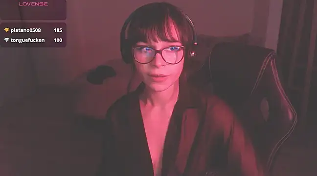 Snapshot of modjo_ chatting on December 24, 2024, 11:17 am modjo online show from December 24, 2024, 11:17 am