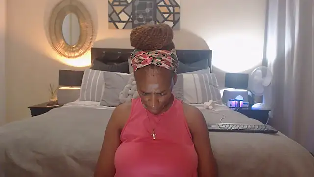 Creamyass22 online show from January 24, 2025, 5:32 pm