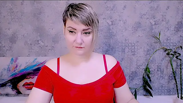 Djullia online show from November 8, 2025, 6:13 am