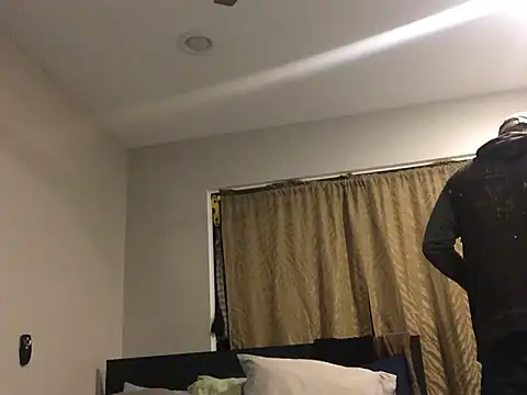 Londonfrotadejr online show from December 12, 2024, 6:36 am