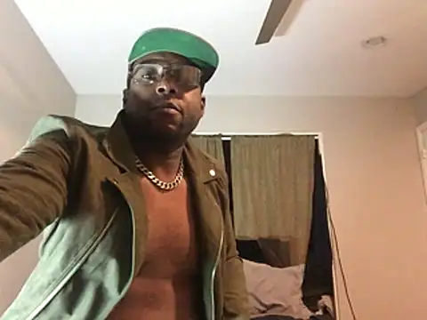 Londonfrotadejr online show from December 12, 2024, 9:40 am