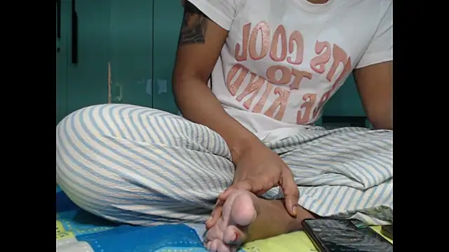 Snapshot of CuteRhea69 chatting on February 27, 2026, 1:33 pm CuteRhea69 online show from February 27, 2026, 1:33 pm