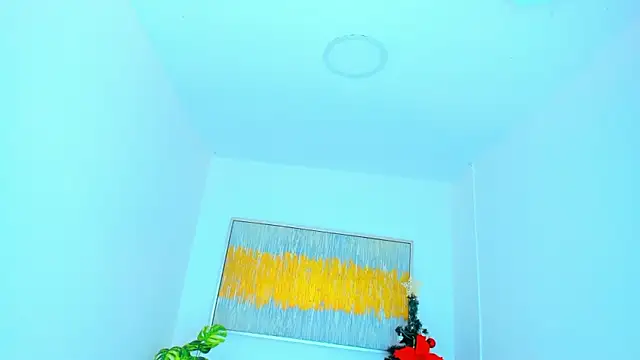 Snapshot of Carlota_peach chatting on December 27, 2024, 7:24 pm Carlota peach online show from December 27, 2024, 7:24 pm