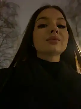 KrisMagnoly online show from December 24, 2024, 7:00 pm