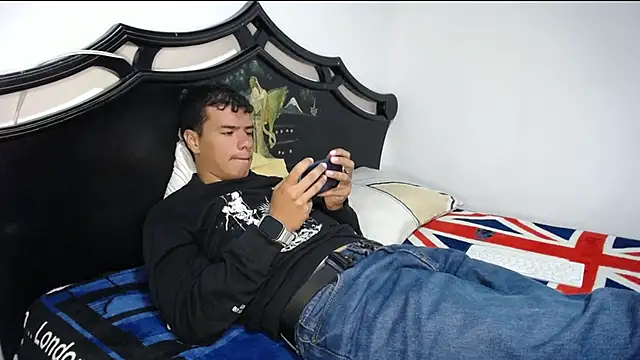 Snapshot of Deiby_casas chatting on October 31, 2025, 6:25 am Deiby casas online show from October 31, 2025, 6:25 am