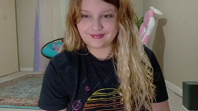 Emihaze online show from November 1, 2025, 7:16 pm