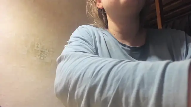 Snapshot of FrumCake chatting on January 2, 2025, 1:38 am FrumCake online show from January 2, 2025, 1:38 am