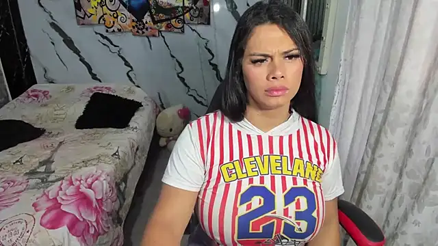 Snapshot of andromeda_xx chatting on December 5, 2025, 2:14 pm andromeda xx online show from December 5, 2025, 2:14 pm