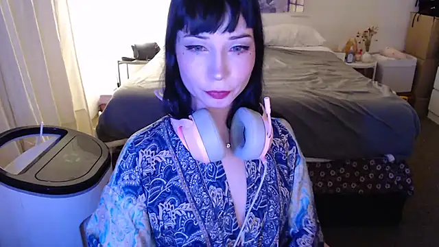 Snapshot of latinpetit chatting on November 21, 2025, 3:16 am latinpetit online show from November 21, 2025, 3:16 am