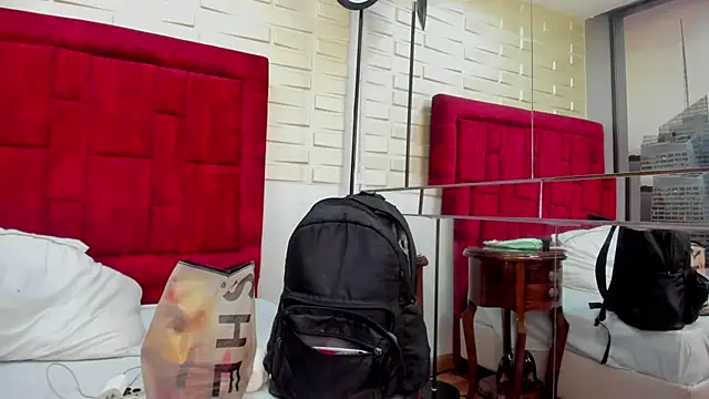 Tayra Siny online show from October 15, 2025, 4:34 am