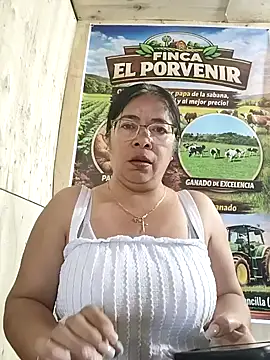   valentina18 online show from March 15, 2026, 1:06 pm