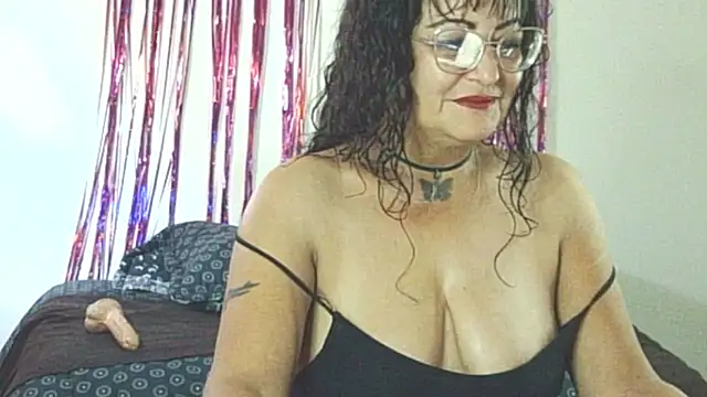 Snapshot of allesiabobs chatting on October 11, 2025, 10:30 pm allesiabobs online show from October 11, 2025, 10:30 pm