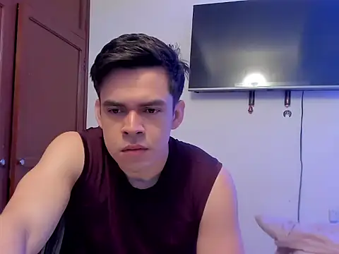 Snapshot of Lucian_Gomez_ chatting on October 4, 2025, 1:53 pm Lucian Gomez  online show from October 4, 2025, 1:53 pm