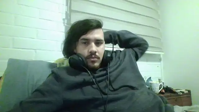 hung weeb online show from May 13, 2026, 4:43 am