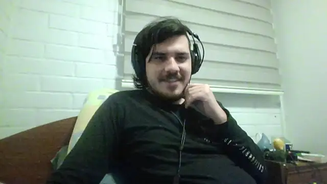 hung weeb online show from May 25, 2026, 5:13 am