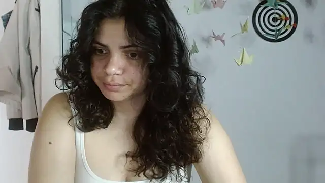 Snapshot of Nikkykora15 chatting on February 22, 2026, 5:44 pm Nikkykora15 online show from February 22, 2026, 5:44 pm