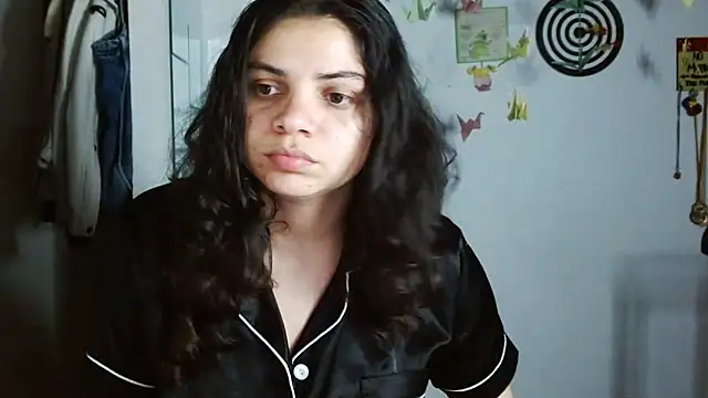 Nikkykora15 online show from April 15, 2026, 1:56 am