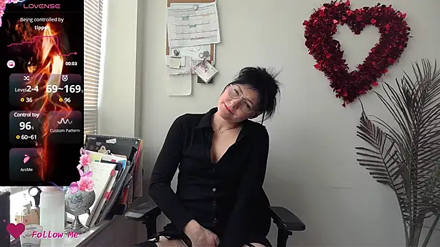 Snapshot of City_Kat chatting on January 28, 2025, 4:08 pm City Kat online show from January 28, 2025, 4:08 pm