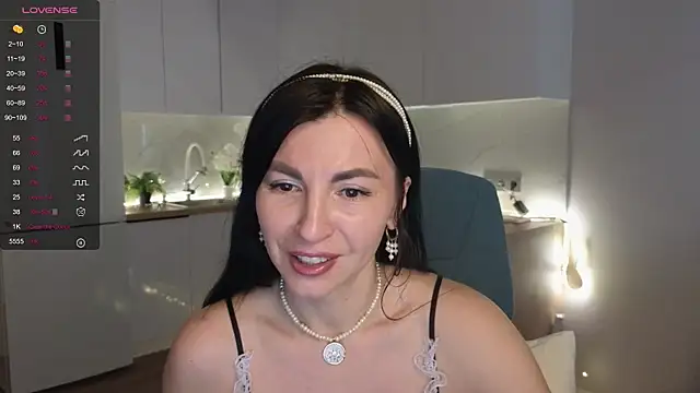 Mary love16 online show from April 17, 2026, 7:33 am