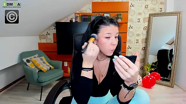 EmillyTaylor online show from February 18, 2025, 4:26 am