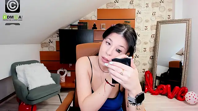 EmillyTaylor online show from March 4, 2025, 4:27 am