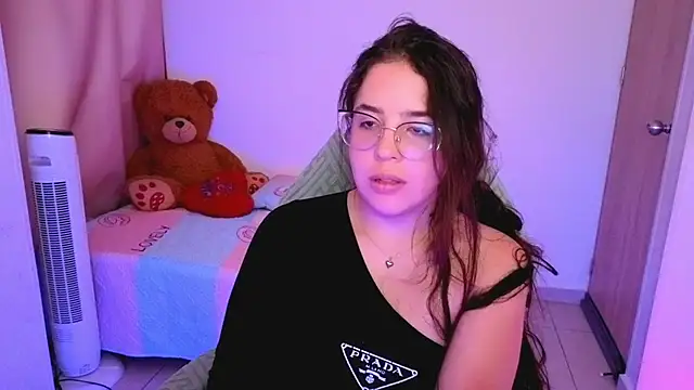  alicia z online show from April 16, 2026, 9:39 pm