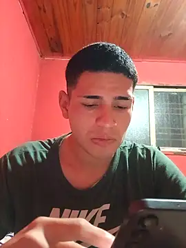 Snapshot of ynose2 chatting on September 14, 2025, 11:26 pm ynose2 online show from September 14, 2025, 11:26 pm