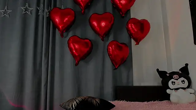 t0riayun0 online show from February 15, 2025, 11:03 pm