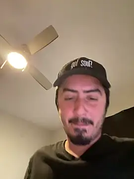 Snapshot of Bbyboyivan chatting on December 15, 2024, 11:20 pm Bbyboyivan online show from December 15, 2024, 11:20 pm