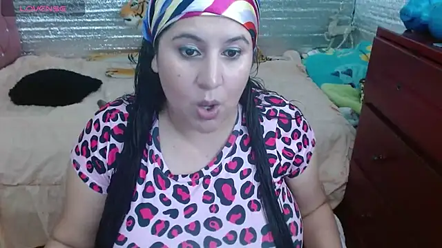 Snapshot of EMILY-NESSA chatting on March 19, 2025, 4:34 pm EMILY-NESSA online show from March 19, 2025, 4:34 pm