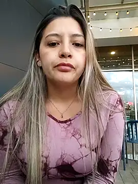 alana 69 online show from May 20, 2026, 10:38 pm