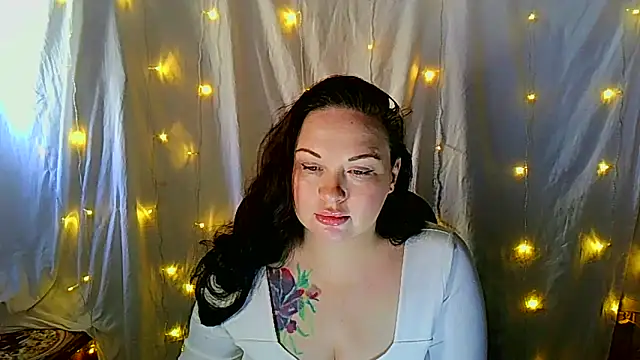 Snapshot of Victoria_Marks chatting on October 1, 2025, 5:13 am Victoria Marks online show from October 1, 2025, 5:13 am