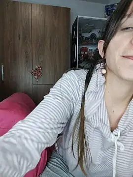 Isaandysex2428 online show from April 17, 2026, 1:30 am