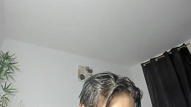 Snapshot of Giordano_Russo chatting on January 5, 2025, 7:49 pm Giordano Russo online show from January 5, 2025, 7:49 pm