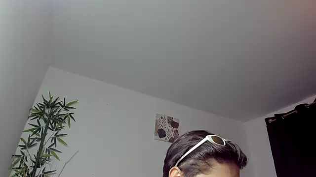 Snapshot of Giordano_Russo chatting on February 18, 2025, 2:49 am Giordano Russo online show from February 18, 2025, 2:49 am