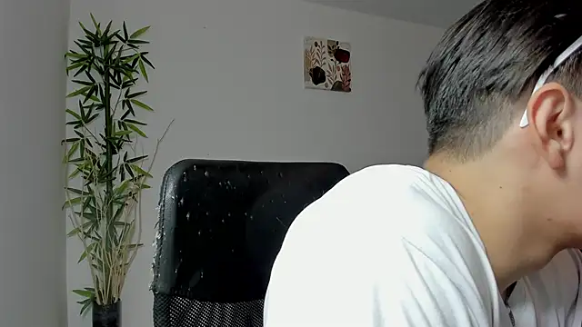 Snapshot of Giordano_Russo chatting on March 3, 2025, 2:47 am Giordano Russo online show from March 3, 2025, 2:47 am